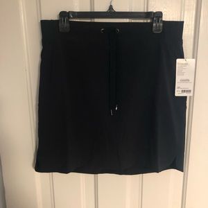 NWT Black athleta skort